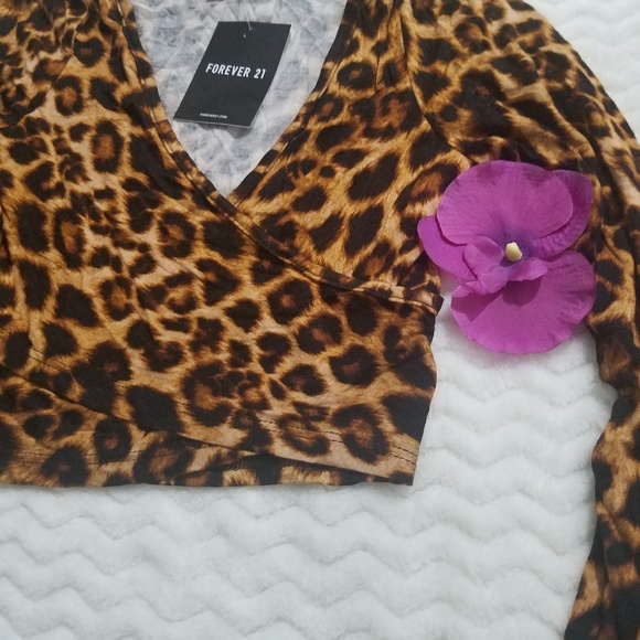 NWOT FOREVER 21 TOP ANIMAL PRINTS SIZE S - Picture 5 of 5